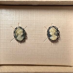 Elegant Cameo Earrings